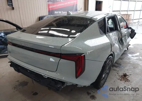 2025 Kia K4 Lxs из США, поврежденный, VIN 3KPFT4DE3SE135076